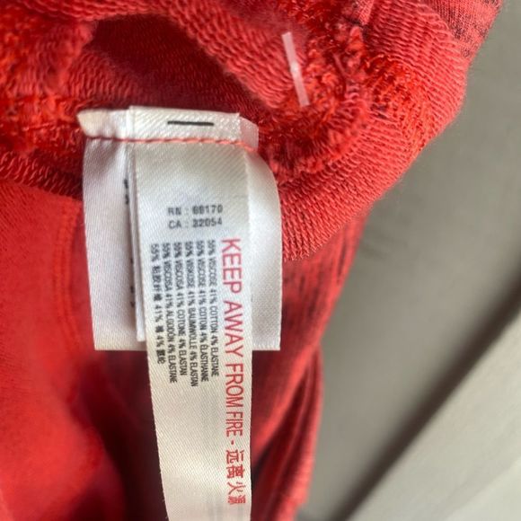 NWT - FP Movement Hybrid High Rise Leggings in Color: Lipstick Size: M - Picture 10 of 14